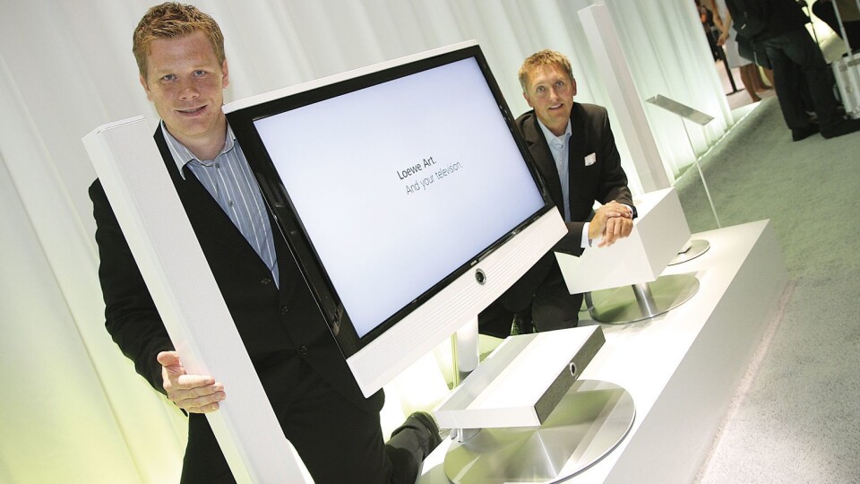 LOEWE GÅR FOR HVITT