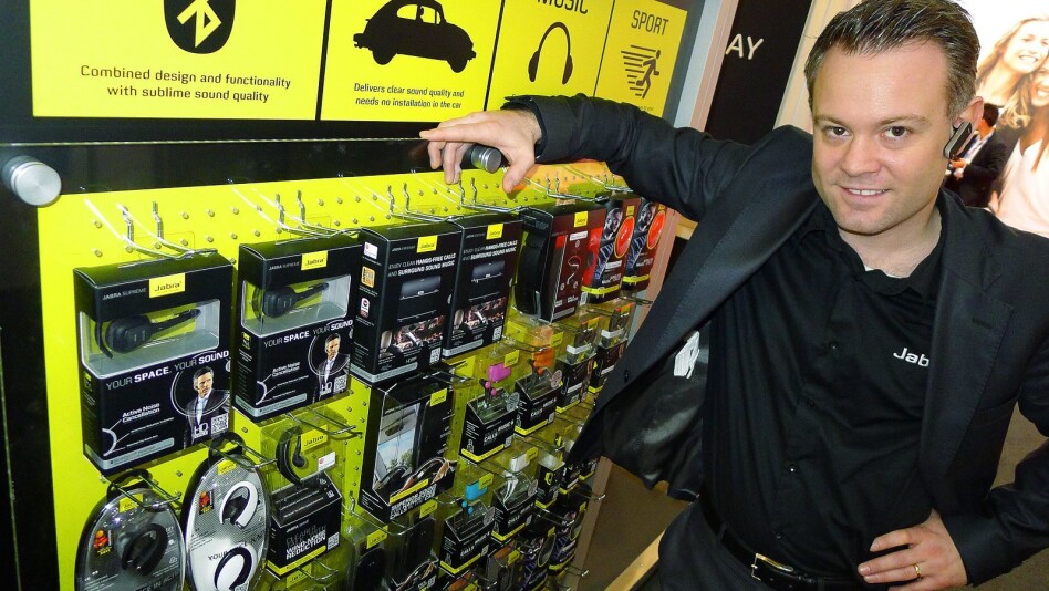 JABRA LEDENDE PÅ BLÅTANN