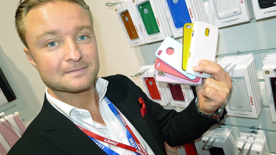 SVENSK VESKE- OG DEKSELSPESIALIST