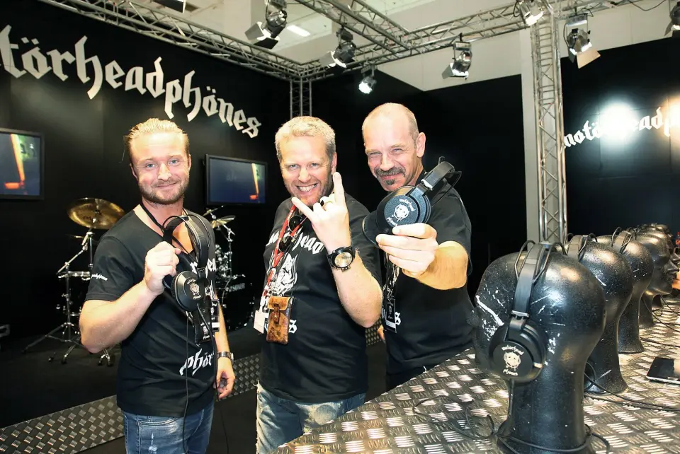 FULLT TRØKK MED MOTÖRHEAD