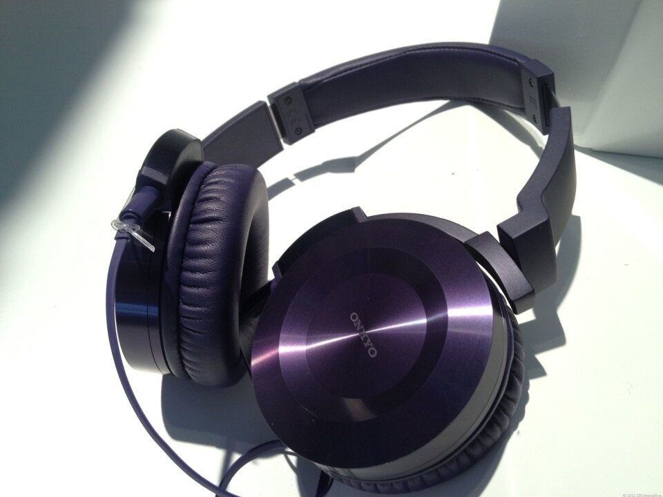 Onkyo ESHF300 og ES-FC300