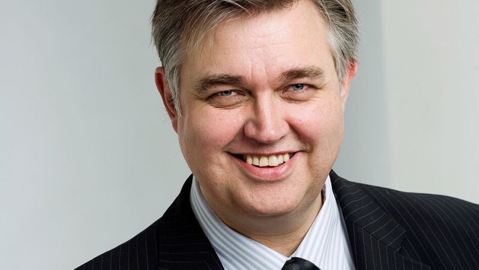 TV-VERKSTED OG KUNDESENTER TIL SVERIGE
