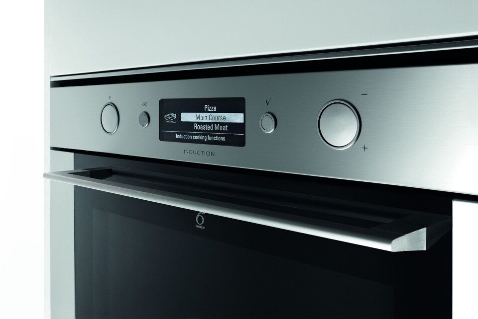 Whirlpool 6TH SENSE induksjonsovn