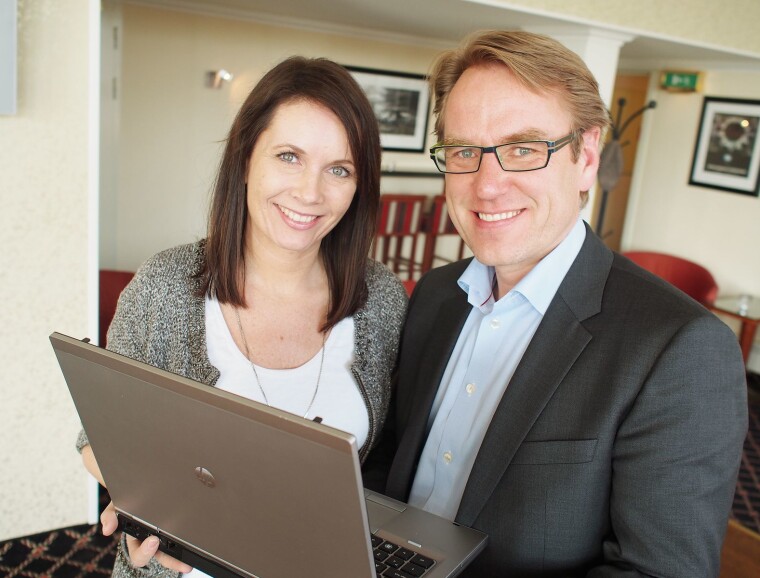 VENTER GODT KAMERASALG I ÅR