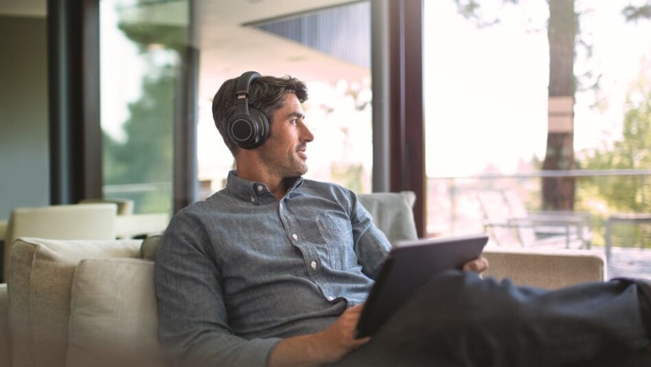 Plantronics BackBeat PRO
