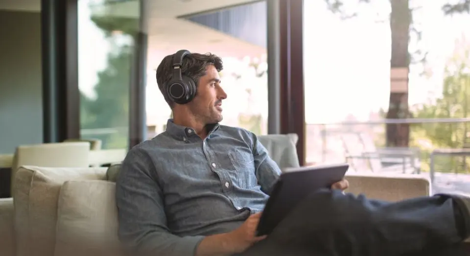 Plantronics BackBeat PRO