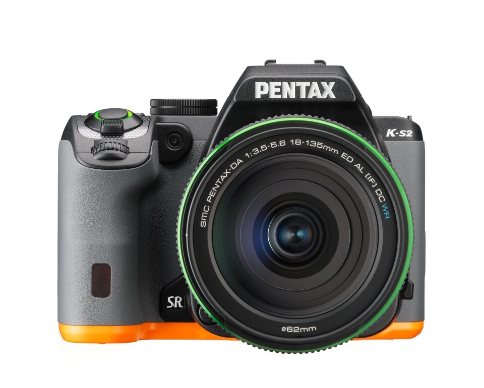 Pentax K-S2, DA L 18-50mm, AF 201 FG og Ricoh WG-5 GPS