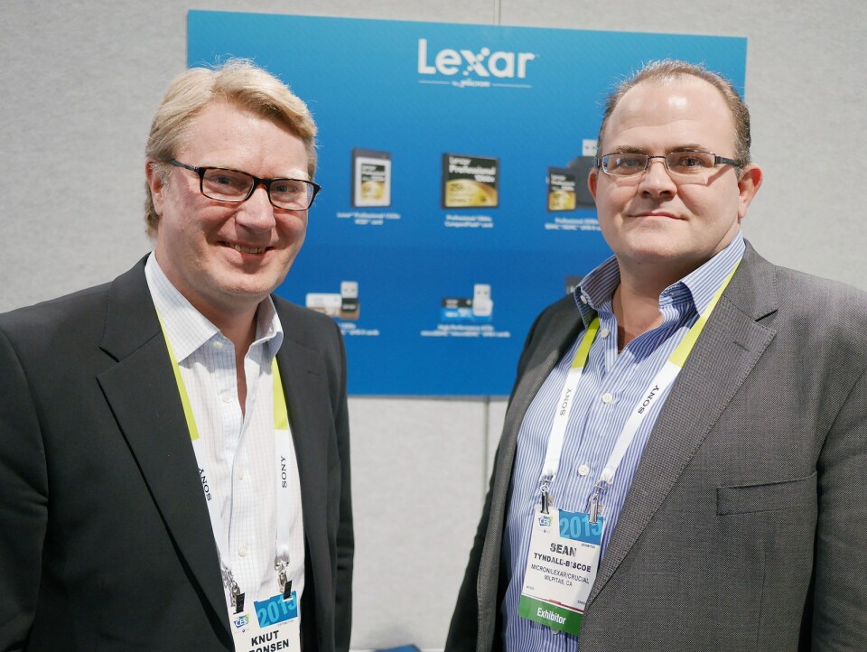 FOCUS OVER TIL LEXAR