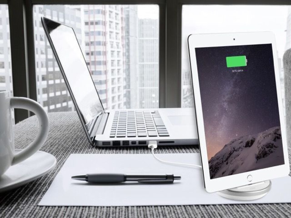 Puro Charge & Sync Desk Holder