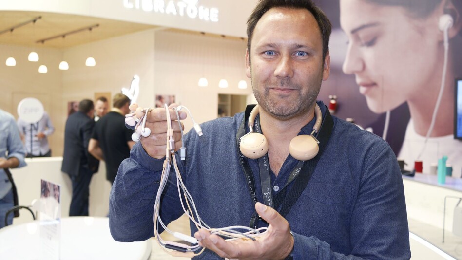 LIBRATONE PÅ OG INNE I ØRET