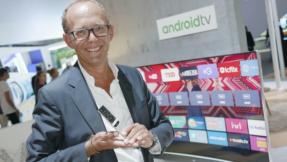 NORDEN HÅND I HANSKE FOR TCL