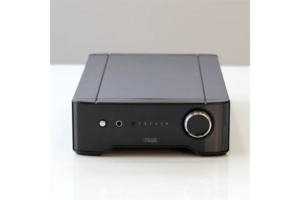 Rega Brio