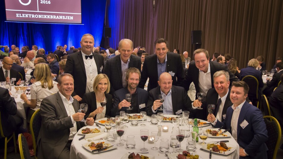 VIRKELIG JULEFEIRING