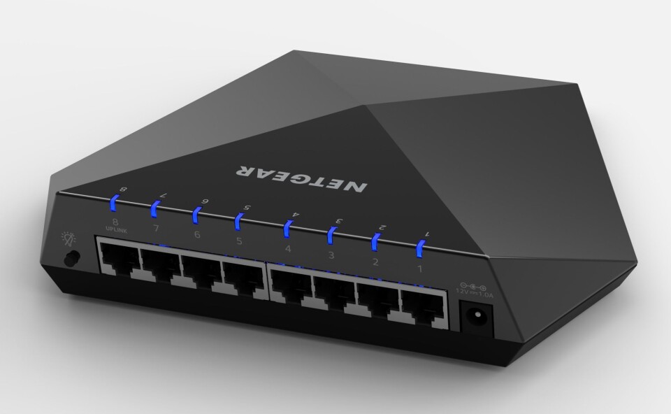 Netgear Nighthawk S8000