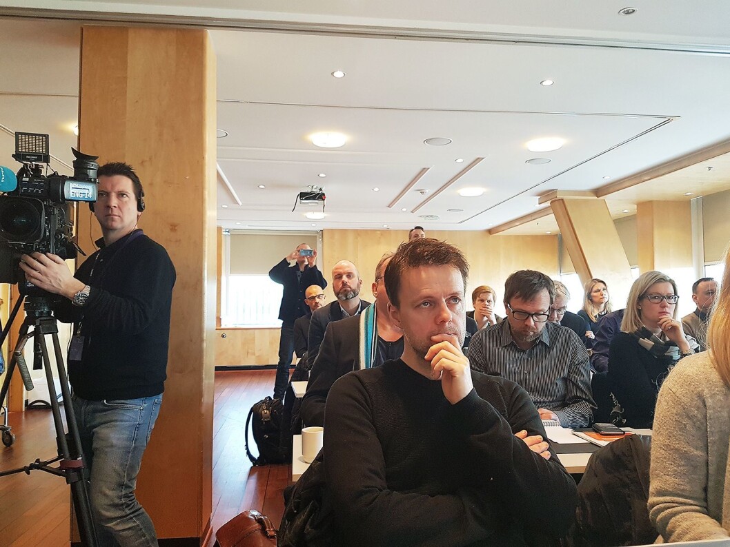 Det var fullt i salen på Radissono Plaza da Stiftelsen Elektronikkbransjen la fram sin statistikk for 2016. Foto: Marte Ottemo Det var fullt i salen på Radissono Plaza da Stiftelsen Elektronikkbransjen la fram sin statistikk for 2016. Foto: Marte Ottemo