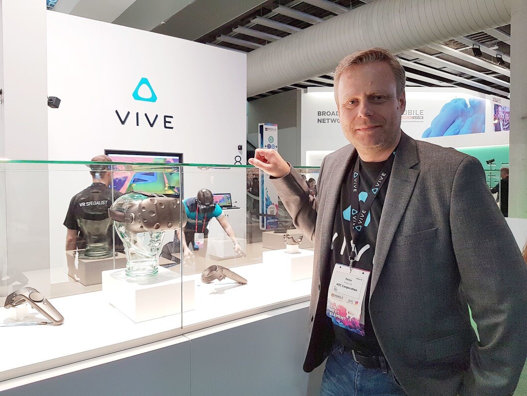 Visedirektør i HTC Vive Europa, Peter Frølund, tror VR kommer til å endre så å si alle bransjer. Foto: Marte Ottemo Visedirektør i HTC Vive Europa, Peter Frølund, tror VR kommer til å endre så å si alle bransjer. Foto: Marte Ottemo
