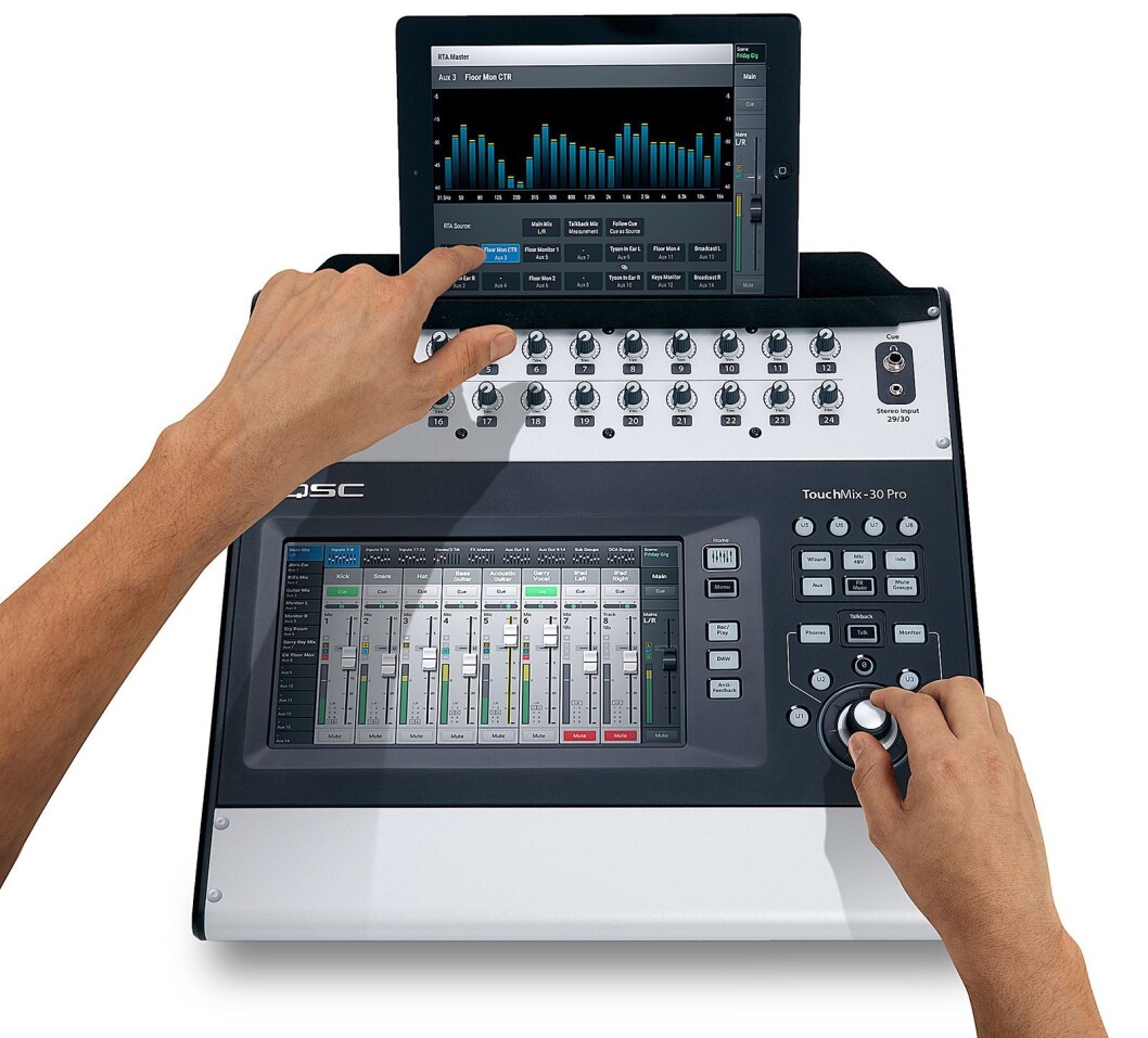 TouchMix-30 Pro fra amerikanske QSC. Mikseren har 30 spor, mulighet for opptak på harddisk, og kan styres via en app. Pris: 16.476,- eks. mva. TouchMix-30 Pro fra amerikanske QSC. Mikseren har 30 spor, mulighet for opptak på harddisk, og kan styres via en app. Pris: 16.476,- eks. mva.