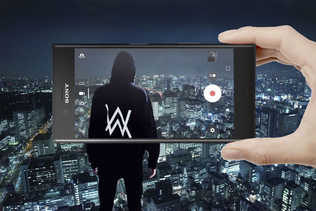 Sony samarbeider med Alan Walker på slippet av Xperia XZs. Foto: Sony Mobile Sony samarbeider med Alan Walker på slippet av Xperia XZs. Foto: Sony Mobile