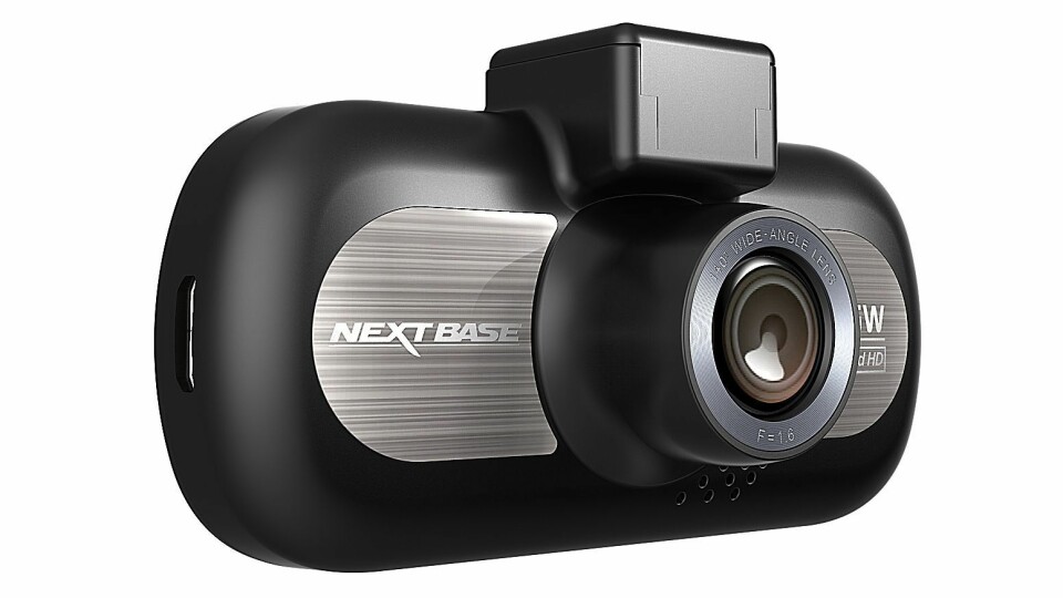 Nextbase NBDVR412GW har QUAD HD 1440p/30 bilder per sekund, 1080p/60 bilder per sekund. 140-graders objektiv, 3 tommers skjerm, GPS og wifi. Pris: 2.300,-.