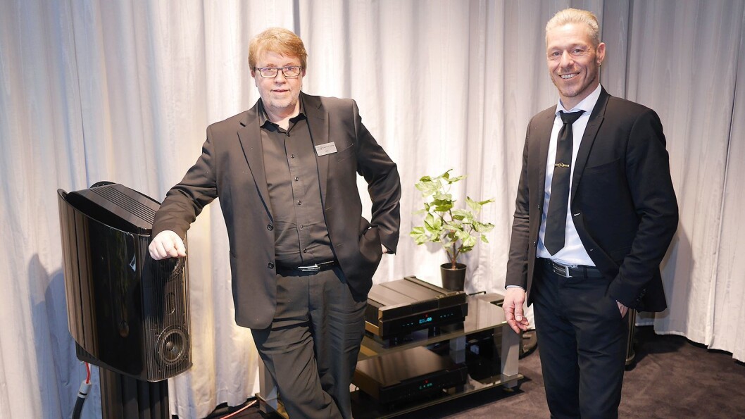 Innehaver Geir Tømmervik (t. v.) i Oslo Hi-Fi Center og europeisk salgsdirektør Rune Skov i Gryphon Audio Designs. Foto: Stian Sønsteng Innehaver Geir Tømmervik (t. v.) i Oslo Hi-Fi Center og europeisk salgsdirektør Rune Skov i Gryphon Audio Designs. Foto: Stian Sønsteng
