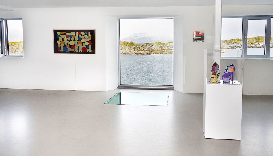 Samsung The Frame ble lansert ved galleriet The KaviarFactory i Henningsvær i Lofoten den 31. mai, og skal bli hengende i sommer som en del av utstillingen «Painting or not». Foto: Samsung Samsung The Frame ble lansert ved galleriet The KaviarFactory i Henningsvær i Lofoten den 31. mai, og skal bli hengende i sommer som en del av utstillingen «Painting or not». Foto: Samsung