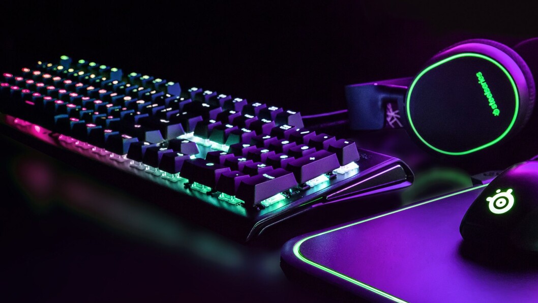 SteelSeries APEX M750 SteelSeries APEX M750