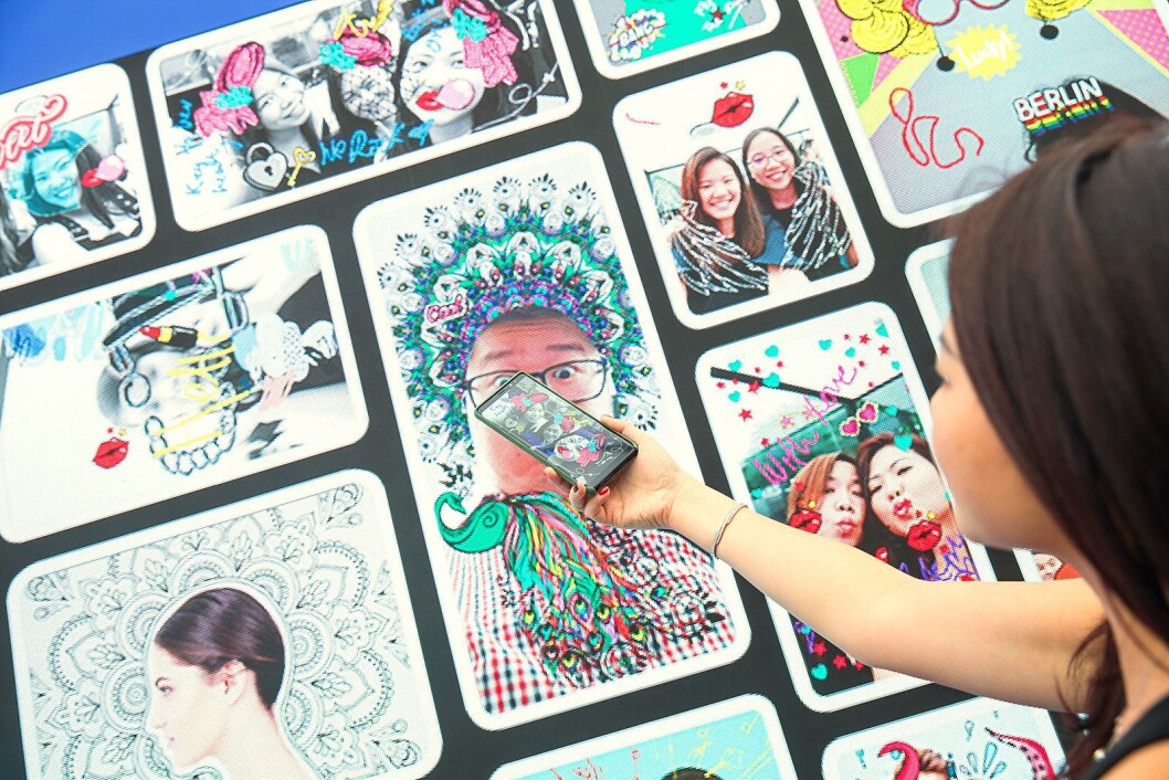 Samsung hadde en hel vegg med kunst laget med Note8 og den medfølgende pennen. Foto: Samsung. Samsung hadde en hel vegg med kunst laget med Note8 og den medfølgende pennen. Foto: Samsung.