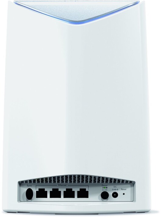 Baksiden på Netgear Orbi Pro. Baksiden på Netgear Orbi Pro.