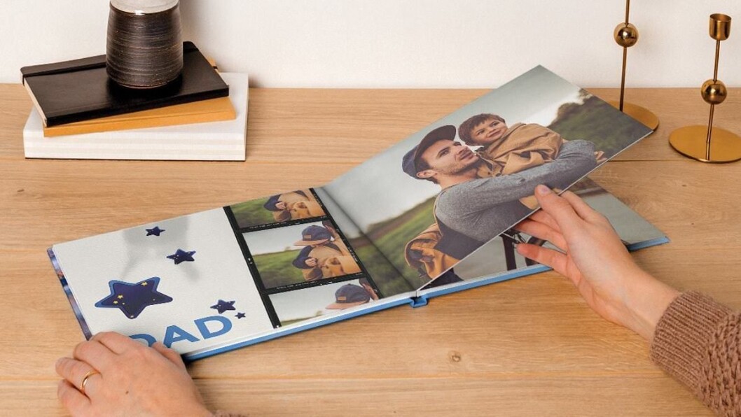 Layflat fotobok er kåret til «Årets bildeprodukt 2017/2018». Foto: FotoKnudsen. Layflat fotobok er kåret til «Årets bildeprodukt 2017/2018». Foto: FotoKnudsen.