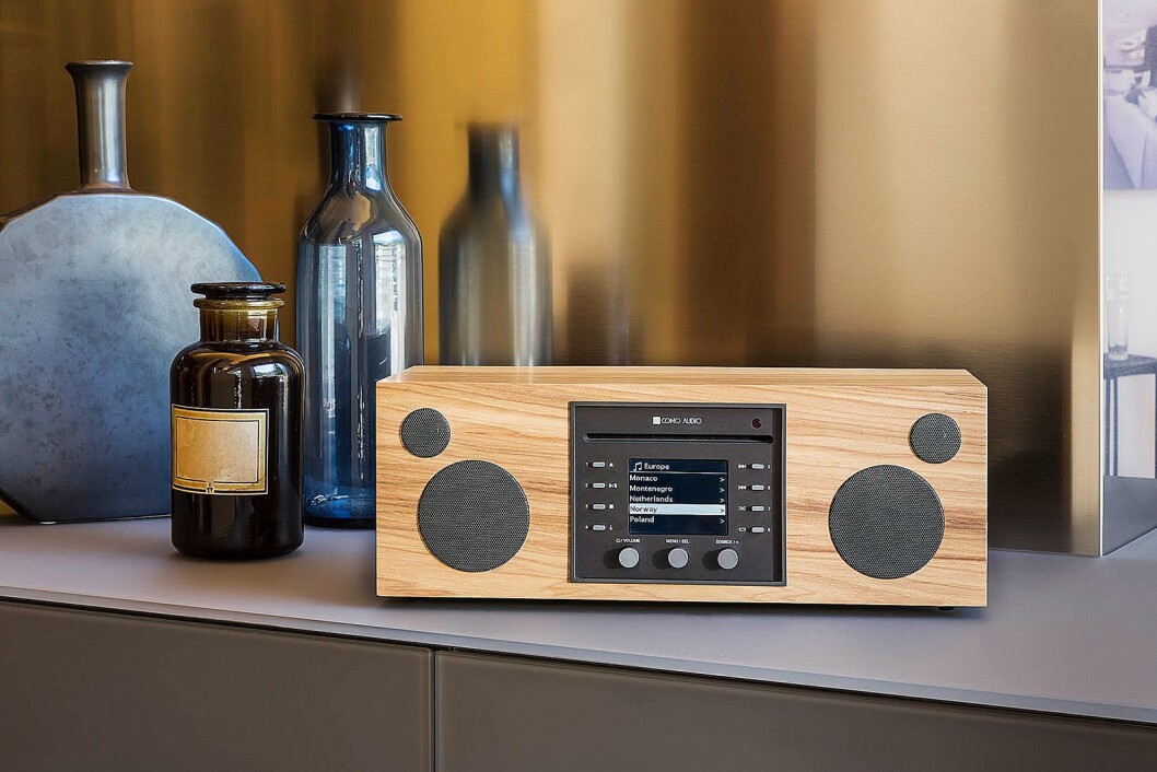 Musica har i tillegg til internettradio, DAB og alle de andre funksjonene også en CD-spiller innebygd. Foto: Como Audio. Musica har i tillegg til internettradio, DAB og alle de andre funksjonene også en CD-spiller innebygd. Foto: Como Audio.
