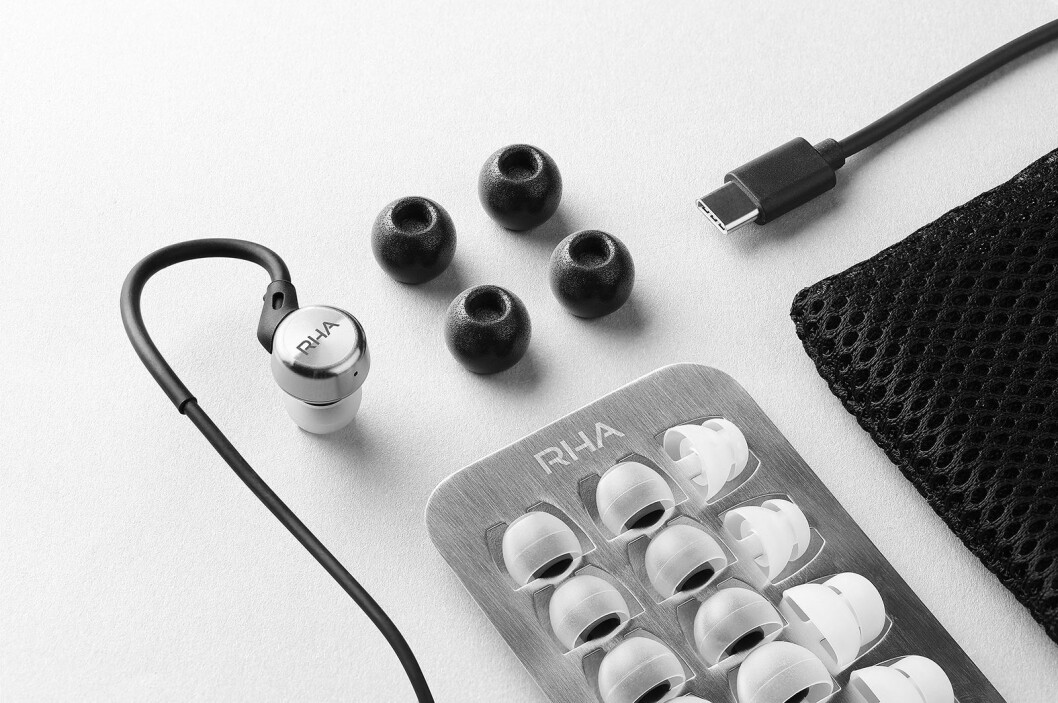 Med RHA MA750 Wireless følger en rekke propper for rett tilpasning til øret. Foto: RHA. Med RHA MA750 Wireless følger en rekke propper for rett tilpasning til øret. Foto: RHA.