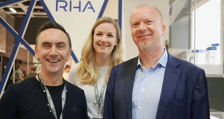 SKOTSKE STEREOPROPPER VOKSER HOS MONO