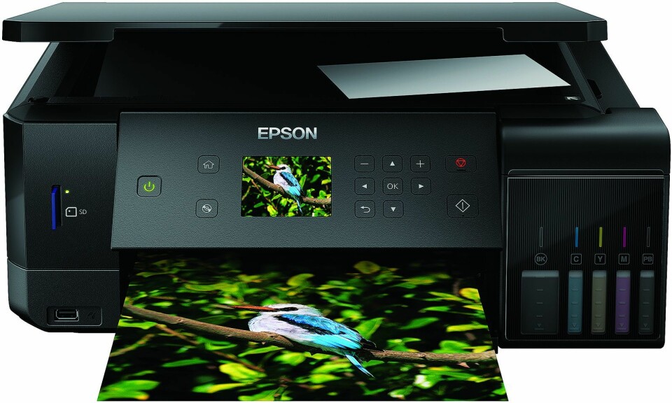 Med Epsons EcoTank-system skal fotoutskriftene bli betraktelig billigere. Her er selskapets nye modell 7700. Foto: Epson.