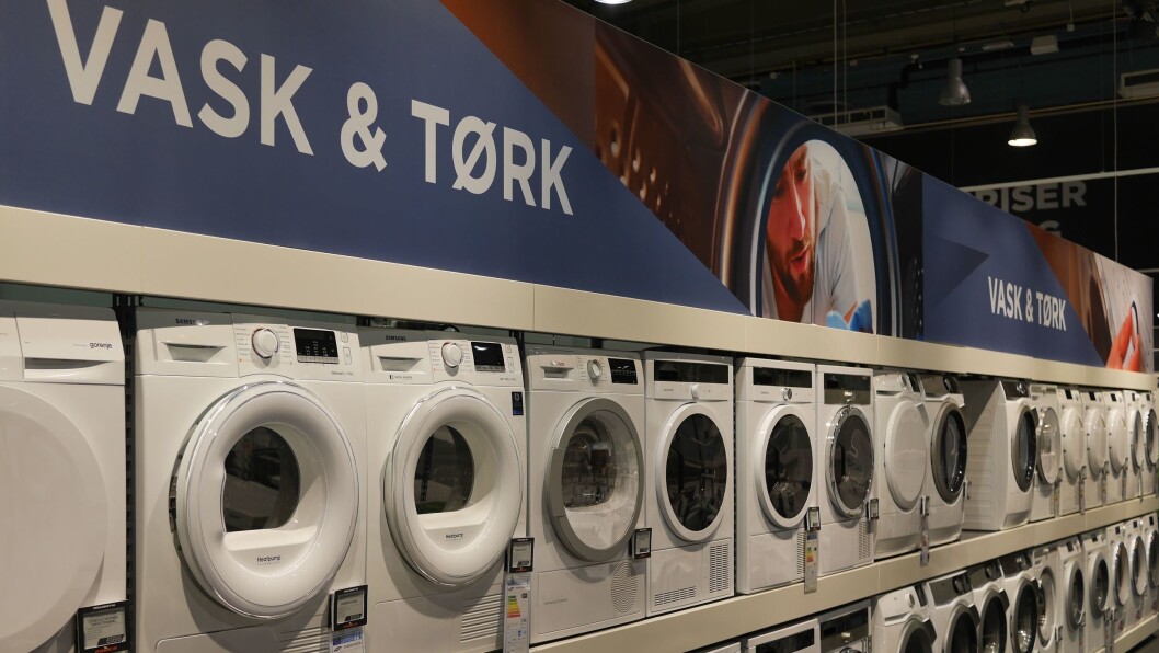 Salget av store hvitevarer faller med to prosent, men omsetningen er relativt stabil. Foto: Stian Sønsteng Salget av store hvitevarer faller med to prosent, men omsetningen er relativt stabil. Foto: Stian Sønsteng