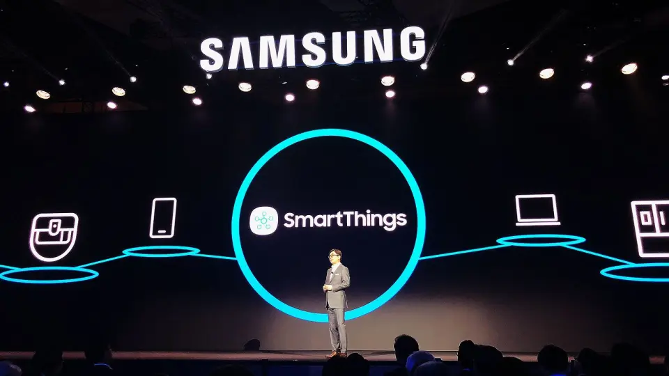 HS Kim, toppsjef i Samsung for forbrukerelektronikk, lanserte nyheten om at selskapet samler alle smartfunksjoner i alle kategorier i SmartThings-appen. Foto: Stian Sønsteng HS Kim, toppsjef i Samsung for forbrukerelektronikk, lanserte nyheten om at selskapet samler alle smartfunksjoner i alle kategorier i SmartThings-appen. Foto: Stian Sønsteng