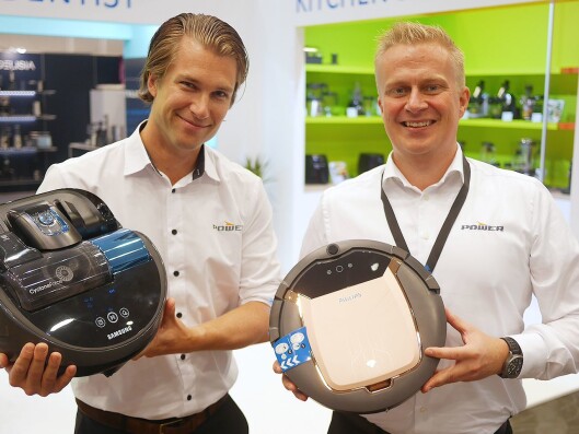 Thomas Marthinsen (t. h.) er norsk salgssjef for hvitevarer, kjøkken og småelektriske produkter i Power. Her sammen med Mikkel Alme, nordisk kategoridirektør for småelektriske produkter, under PowerUp-samlingen i 2017. Foto: Stian Sønsteng. Thomas Marthinsen (t. h.) er norsk salgssjef for hvitevarer, kjøkken og småelektriske produkter i Power. Her sammen med Mikkel Alme, nordisk kategoridirektør for småelektriske produkter, under PowerUp-samlingen i 2017. Foto: Stian Sønsteng.