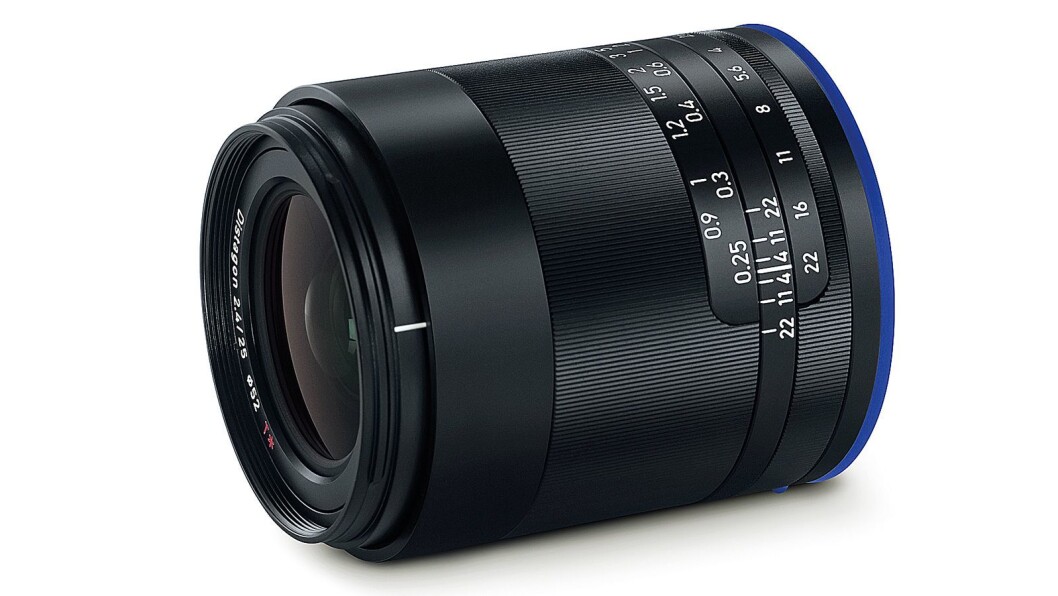 Zeiss Loxia 25mm/f2.4 Zeiss Loxia 25mm/f2.4