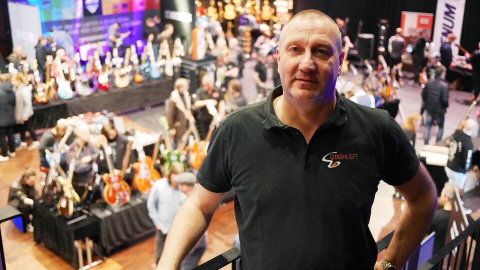 Magne Iversen i Gitarhuset og 4Sound skulle arrangert salgsmessen under Larvik gitarfestival sammen med 30 medarbeidere og 20 leverandører. Her er han fotografert på festivalen i 2018. Foto: Stian Sønsteng