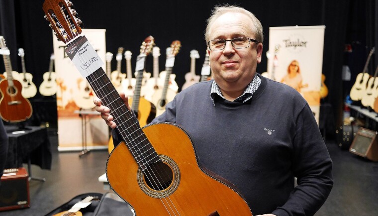 FLAMENCO NEGRA SØKER EIER