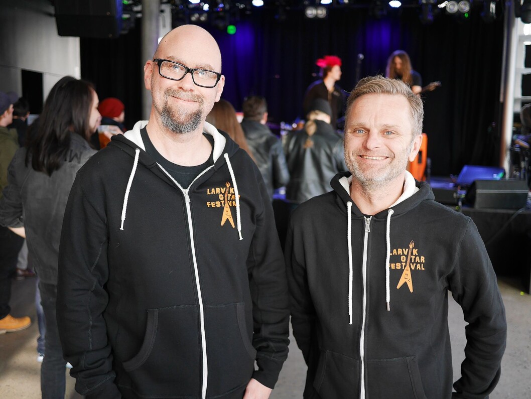 Anders Buaas (t. v.) og Atle Rasmussen i Larvik gitarfestival. Foto: Stian Sønsteng. Anders Buaas (t. v.) og Atle Rasmussen i Larvik gitarfestival. Foto: Stian Sønsteng.