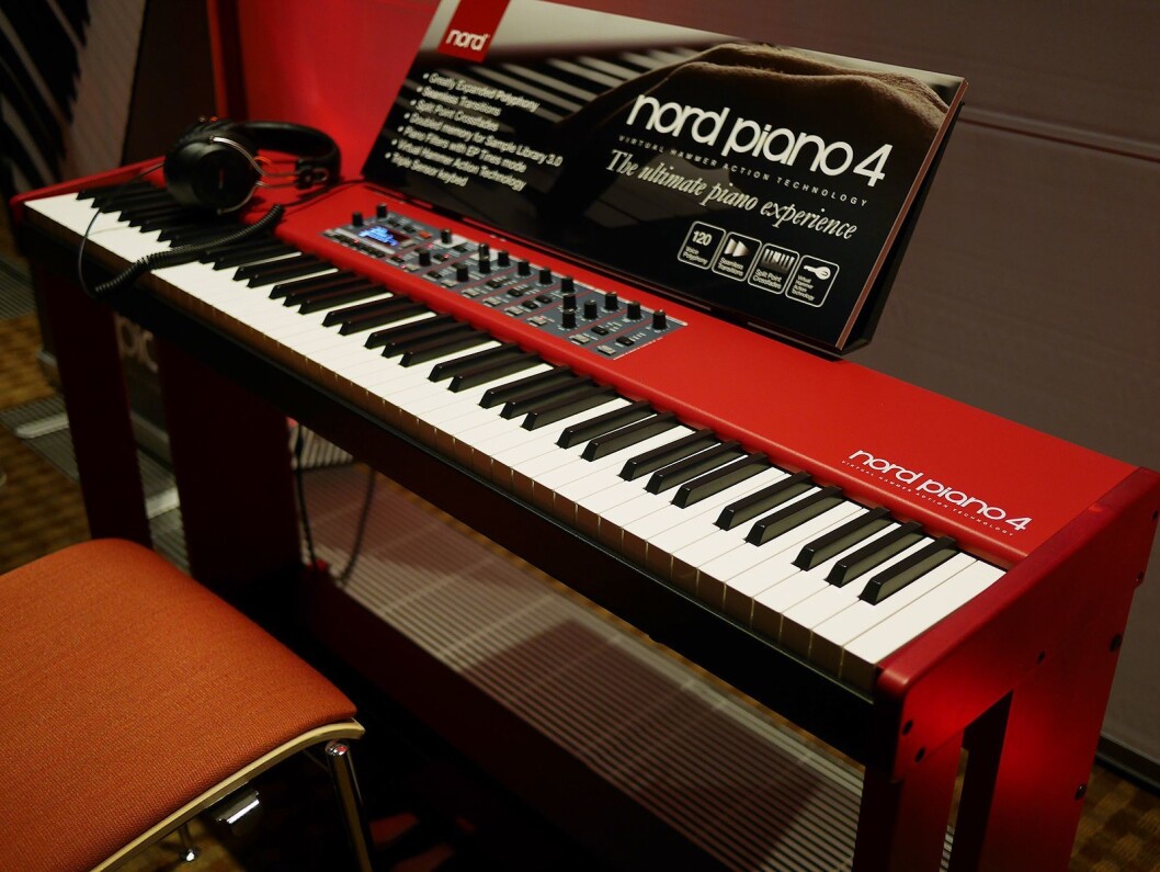 Nord Piano 4 er Clavias fjerde generasjon scenepiano. Pris: 25.000,- Foto: Stian Sønsteng. Nord Piano 4 er Clavias fjerde generasjon scenepiano. Pris: 25.000,- Foto: Stian Sønsteng.