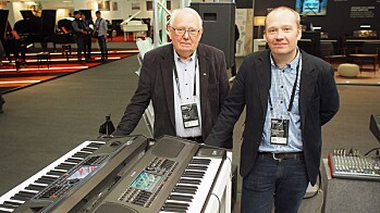 45 ÅR MED TANGENTER 45 ÅR MED TANGENTER