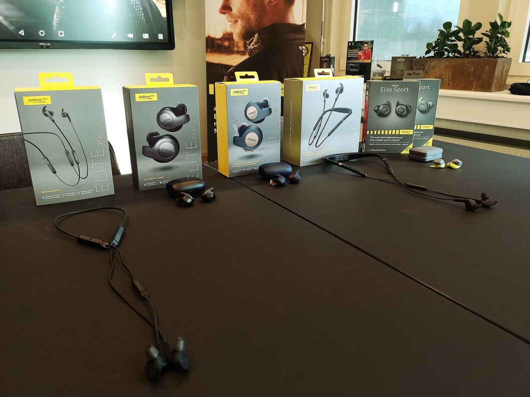 Jabra viste også frem flere av sine ørepropper både med og uten kabel. Foto: Marte Ottemo. Jabra viste også frem flere av sine ørepropper både med og uten kabel. Foto: Marte Ottemo.