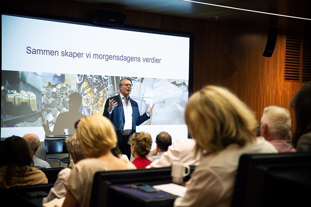 Johan H. Andresen fortalte om Ferds vei mot å bli en bærekraftig bedrift under Norsirks frokostseminar. Foto: Norsirk Johan H. Andresen fortalte om Ferds vei mot å bli en bærekraftig bedrift under Norsirks frokostseminar. Foto: Norsirk