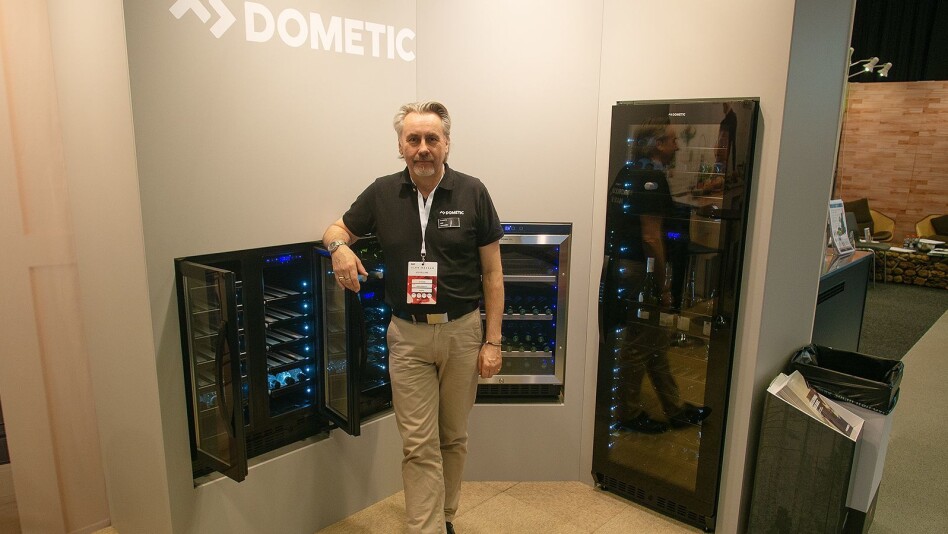 DOMETIC MCCAVE FOR RØDT OG HVITT