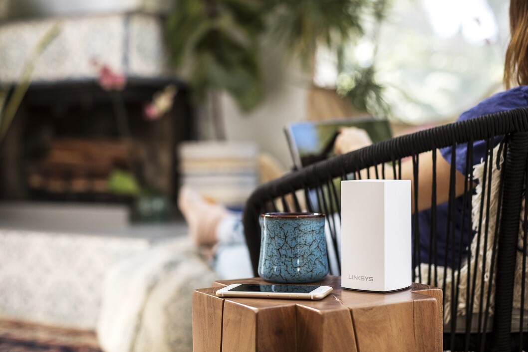 Linksys Velop består av én eller flere små noder som plasseres ut på strategiske steder i hjemmet ditt, for optimal nettverkstilgang. Foto: Linksys Linksys Velop består av én eller flere små noder som plasseres ut på strategiske steder i hjemmet ditt, for optimal nettverkstilgang. Foto: Linksys