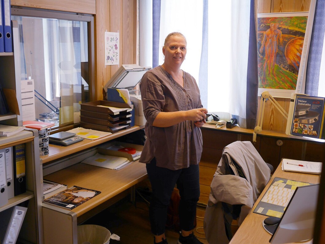 Marit Øvergaard arbeider på kontoret ved Engmark Meteor AS. Foto: Stian Sønsteng. Marit Øvergaard arbeider på kontoret ved Engmark Meteor AS. Foto: Stian Sønsteng.