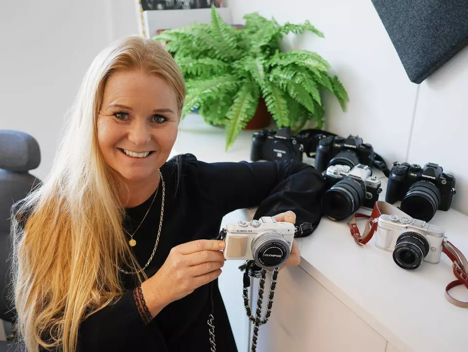 Annika Johansen er norsk salgssjef i Olympus. Her er hun fotografert i 2018. Foto: Stian Sønsteng