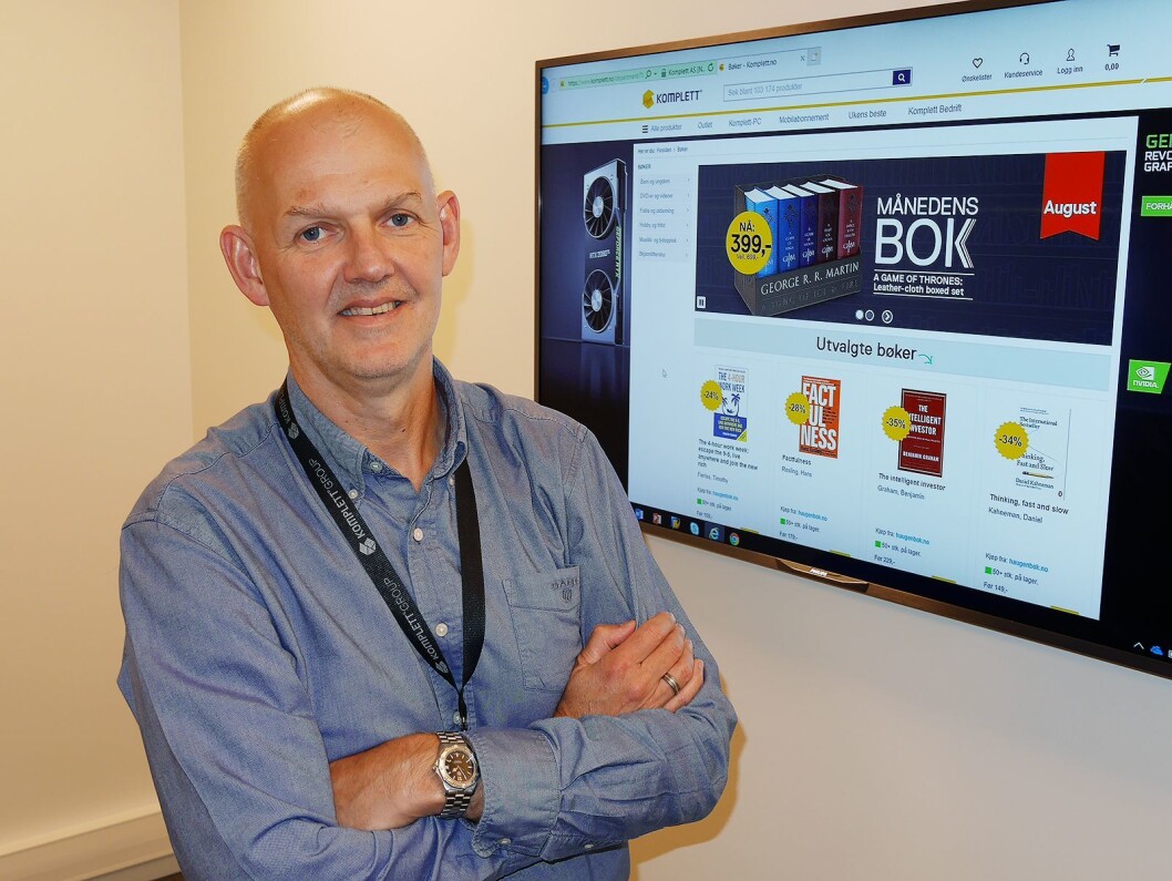 Anton Hagberg er direktør for Komplett Markedsplass, som nylig passerte 85.000 varelinjer fra nesten 100 aktører. Foto: Stian Sønsteng Anton Hagberg er direktør for Komplett Markedsplass, som nylig passerte 85.000 varelinjer fra nesten 100 aktører. Foto: Stian Sønsteng