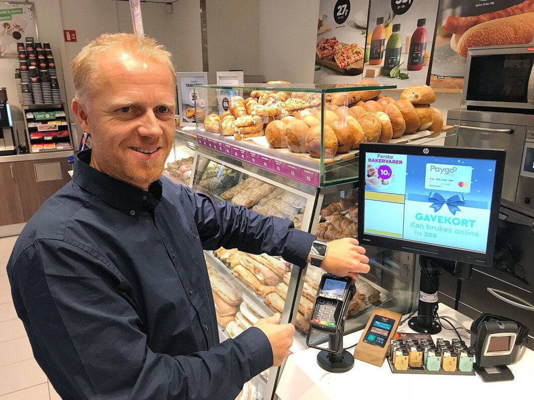 Kronikkforfatteren deler sine erfaringer om betaling med denne smartklokka. Foto: Knut Ellingsen Kronikkforfatteren deler sine erfaringer om betaling med denne smartklokka. Foto: Knut Ellingsen